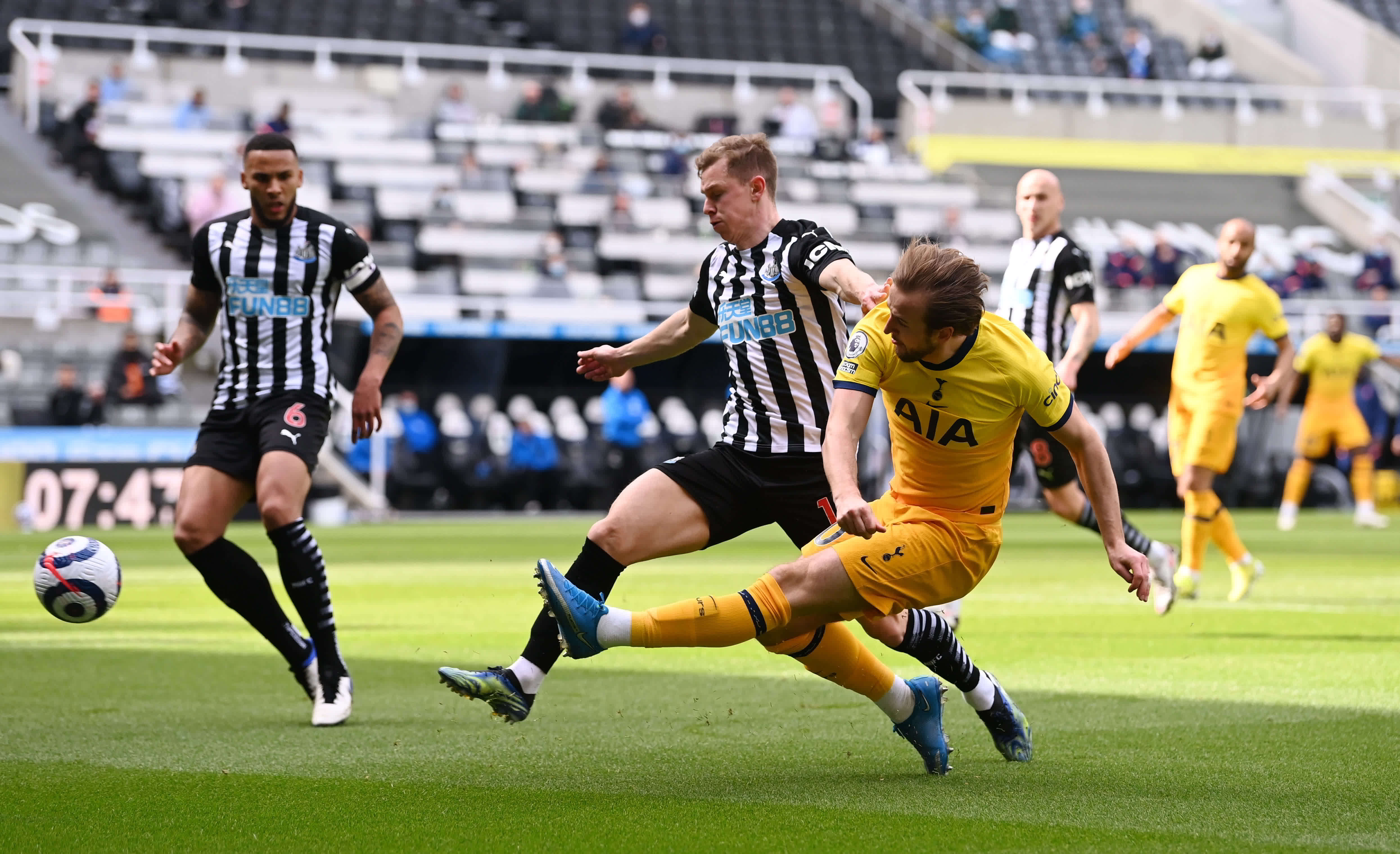 表现则显得 表现则显得