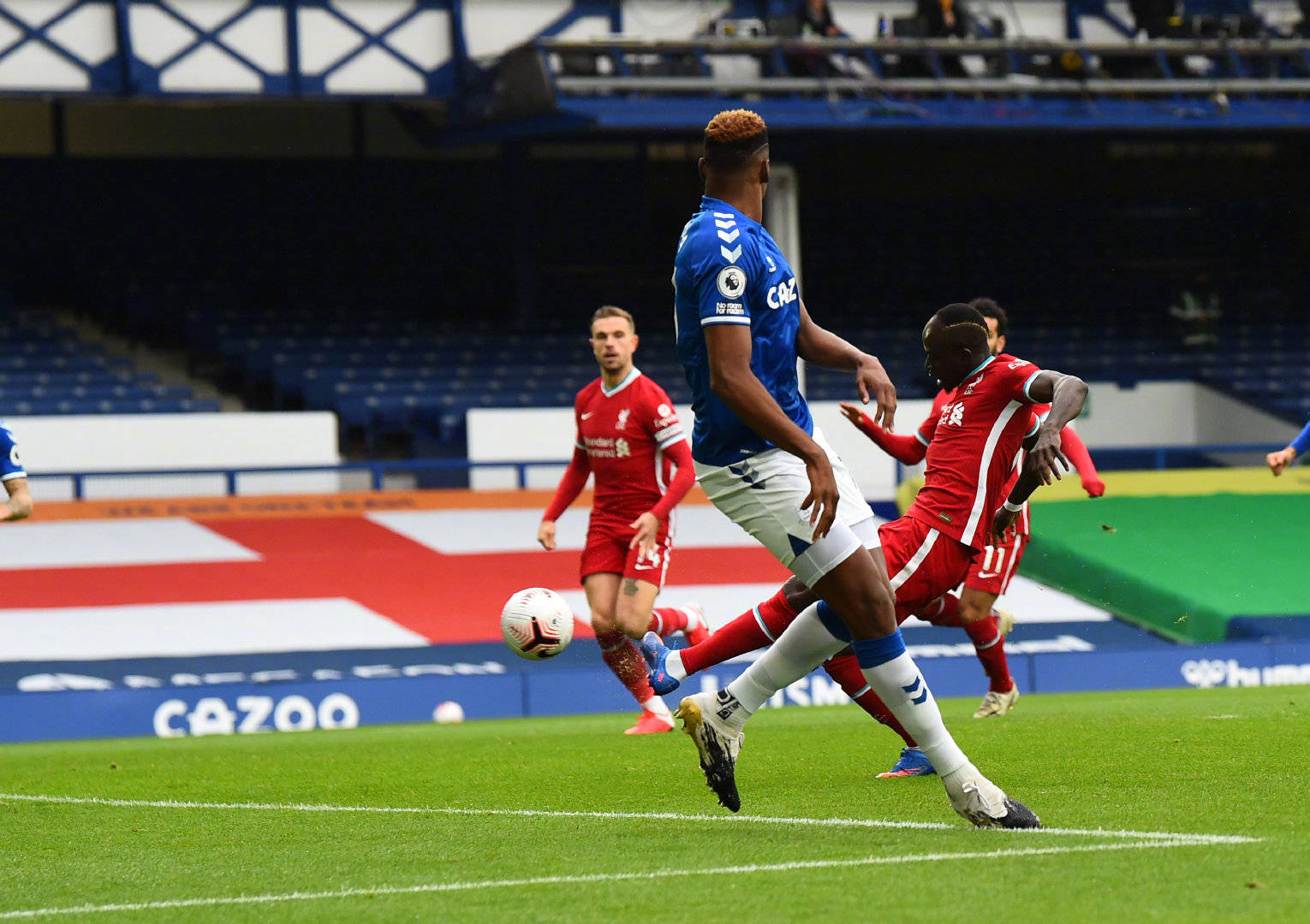 将在决赛中 将在决赛中